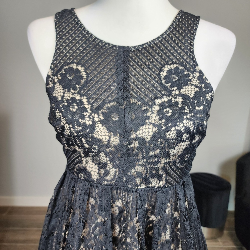 Free People Rocco Open Back Fit and Flare Dress Womens 2 Black Lace Casual Boho - Picture 4 of 10
